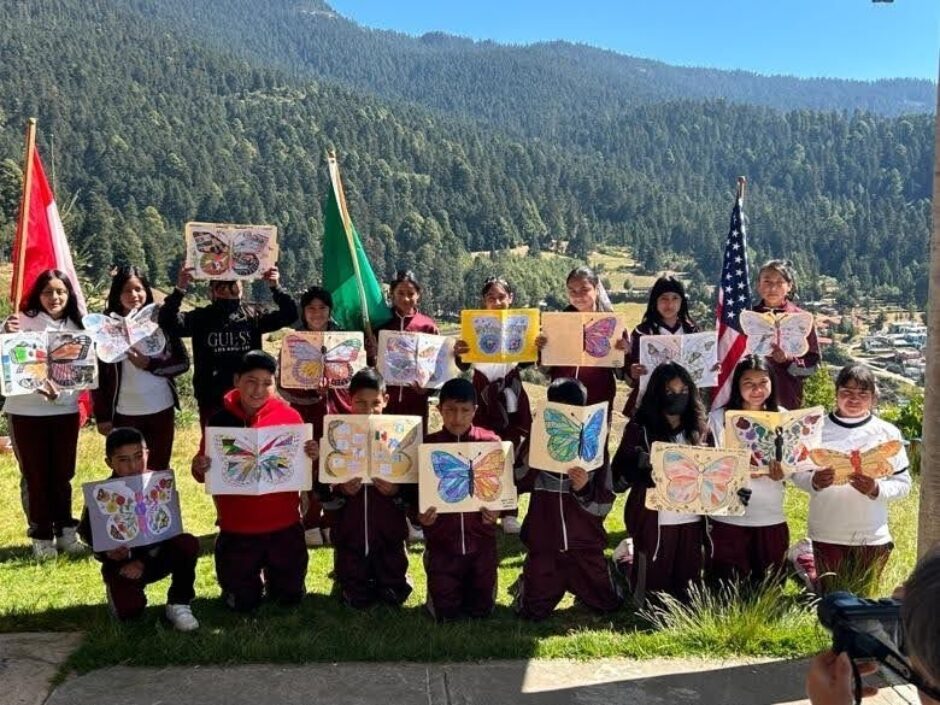 Students participating in Symbolic Migration Project